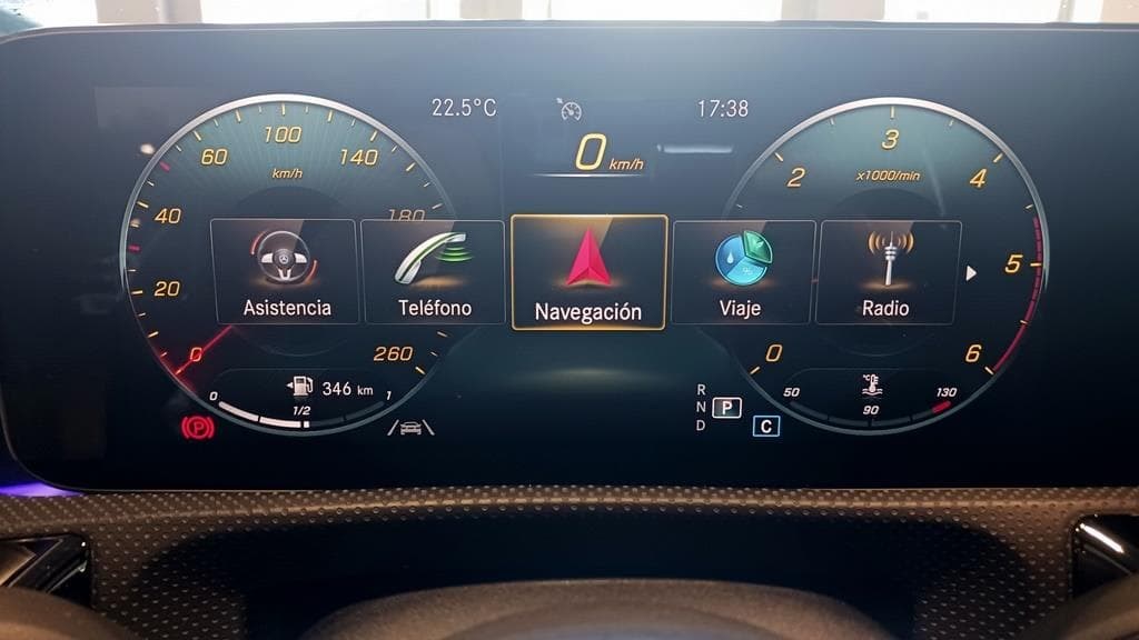 Foto 37 Mercedes CLA 220 d AMG 8G-DCT