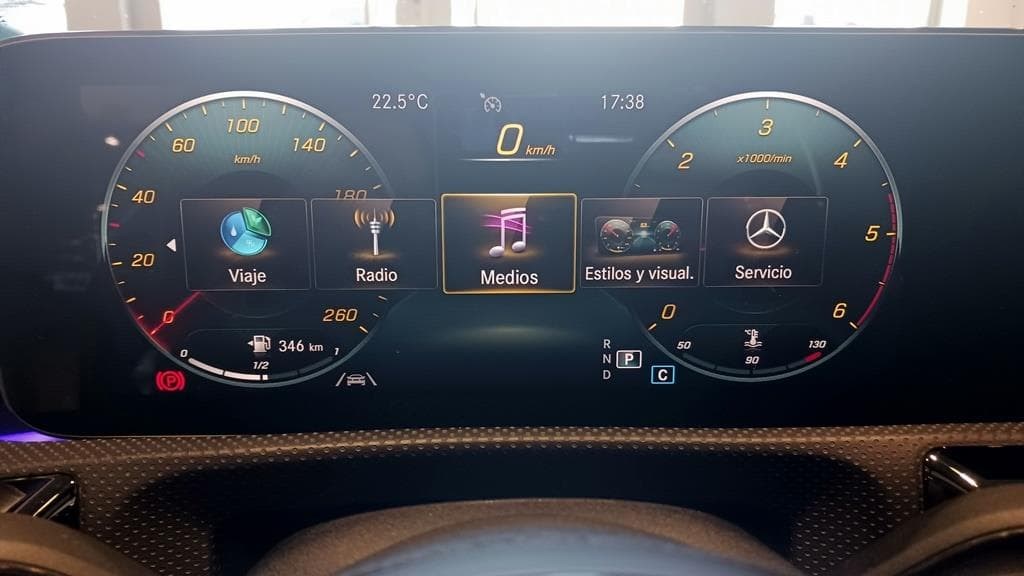 Foto 38 Mercedes CLA 220 d AMG 8G-DCT