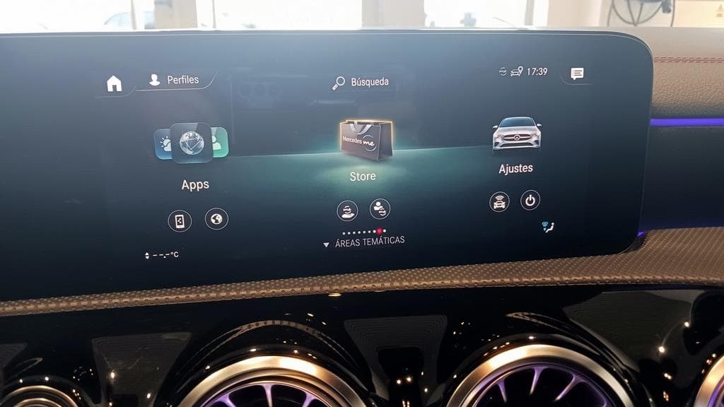 Foto 45 Mercedes CLA 220 d AMG 8G-DCT