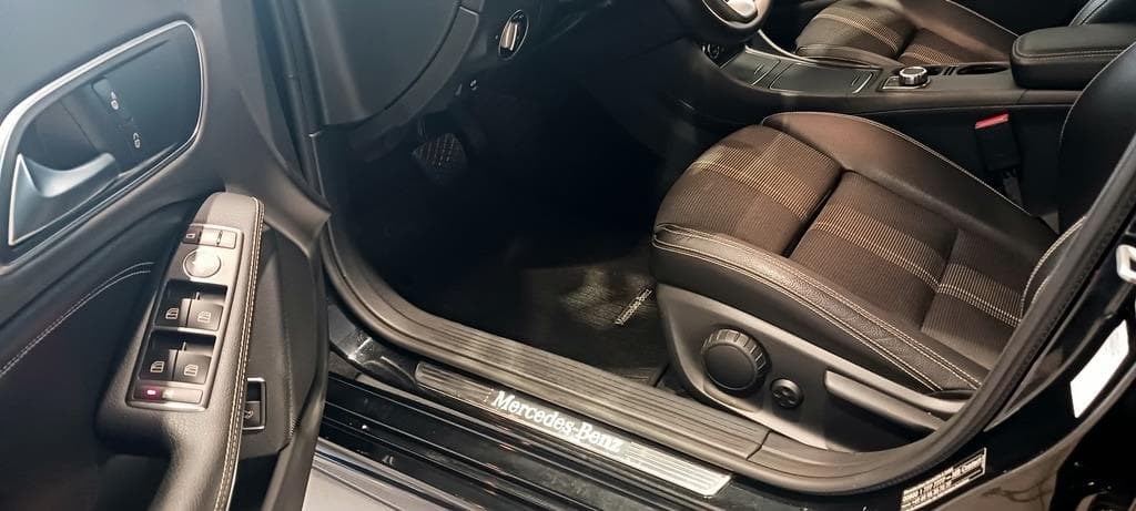 Foto 14 Mercedes CLA 220 d Urban Aut.