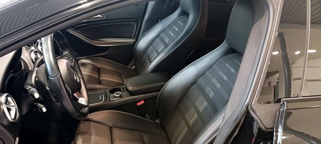 Foto 25 Mercedes CLA 220 d Urban Aut.