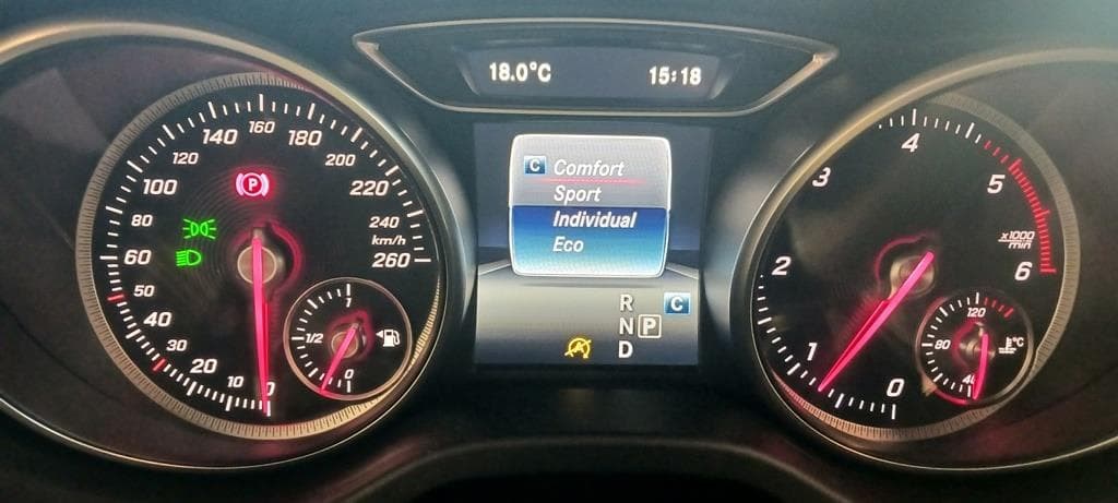 Foto 26 Mercedes CLA 220 d Urban Aut.