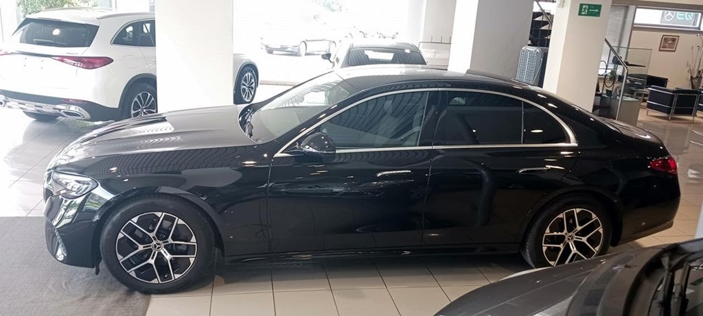 Foto 10 Mercedes E 200 AVANTGARDE Advanced 9G-TRONIC