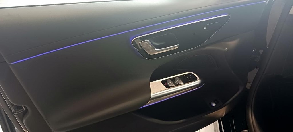 Foto 19 Mercedes E 200 AVANTGARDE Advanced 9G-TRONIC