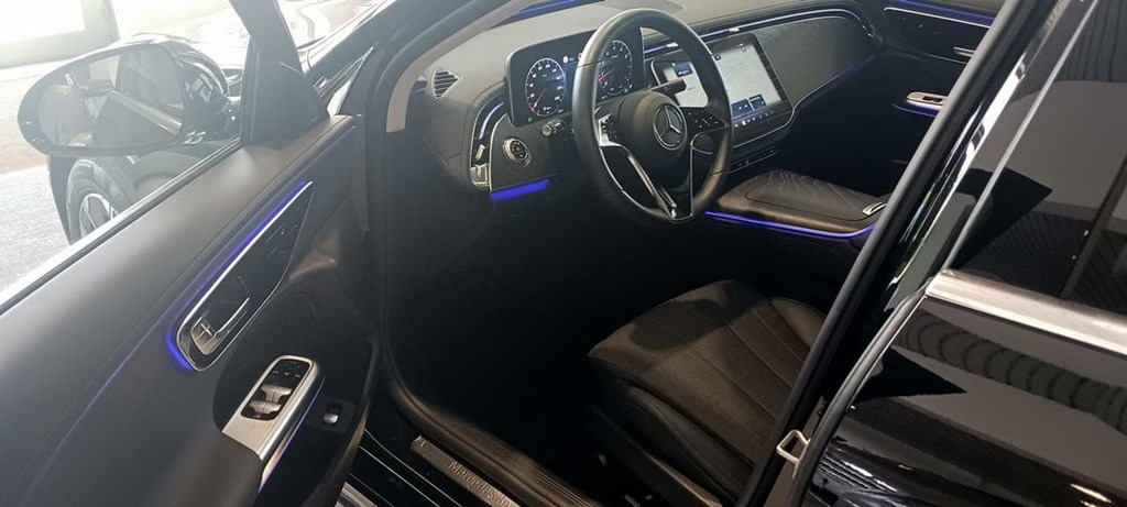Foto 21 Mercedes E 200 AVANTGARDE Advanced 9G-TRONIC
