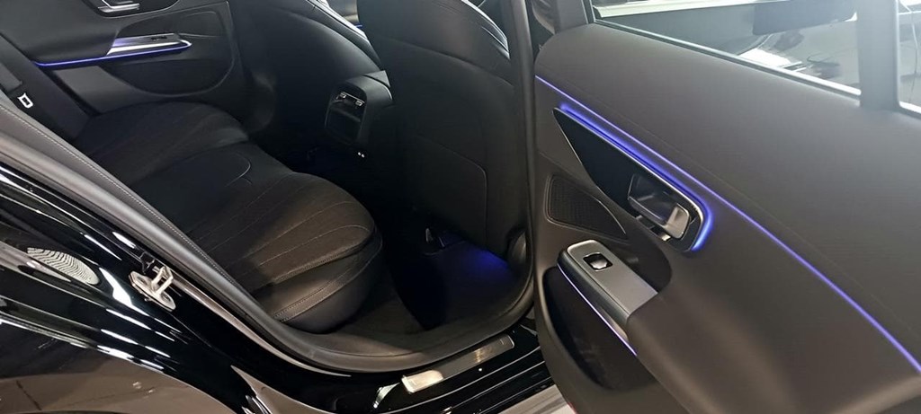 Foto 38 Mercedes E 200 AVANTGARDE Advanced 9G-TRONIC