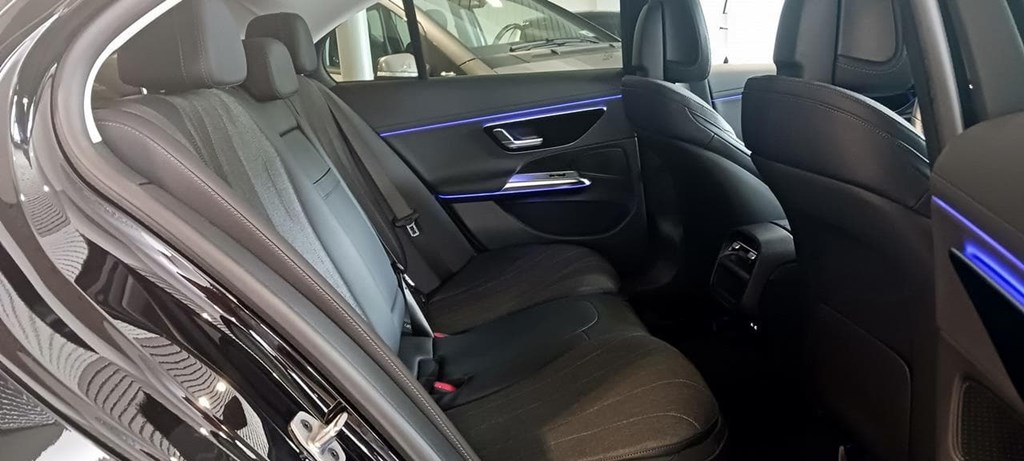 Foto 40 Mercedes E 200 AVANTGARDE Advanced 9G-TRONIC