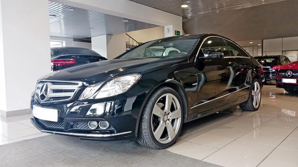 Foto 2 Mercedes E 220 CDI BlueEFFICIENCY Coupé