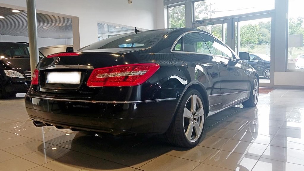 Foto 6 Mercedes E 220 CDI BlueEFFICIENCY Coupé