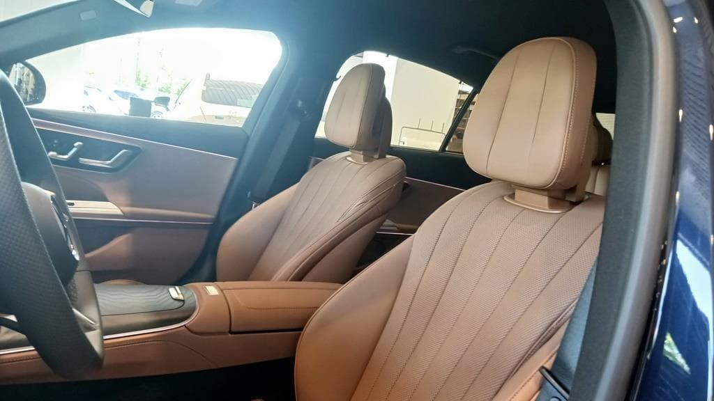 Foto 24 Mercedes E 300 de 4MATIC 