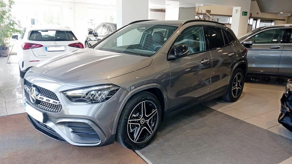 Foto 1 Mercedes GLA 200 AMG Advanced Plus 7G-DCT