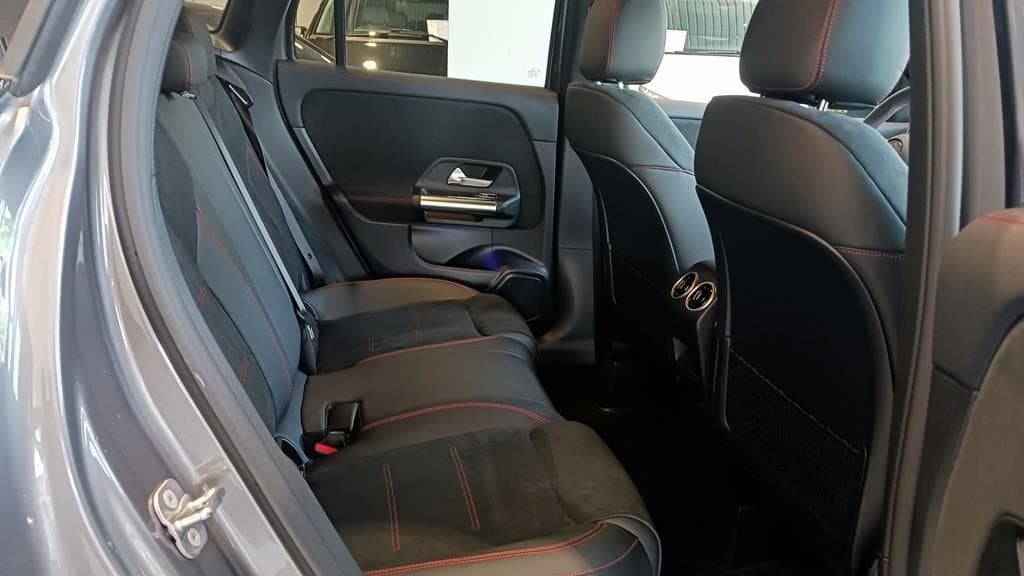 Foto 24 Mercedes GLA 200 AMG Advanced Plus 7G-DCT