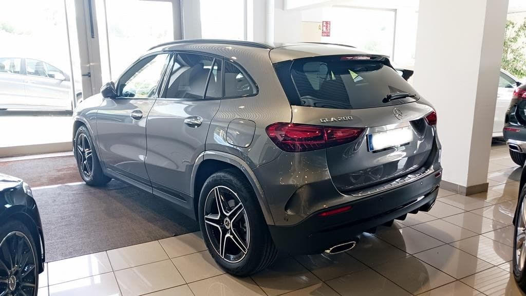 Foto 4 Mercedes GLA 200 AMG Advanced Plus 7G-DCT