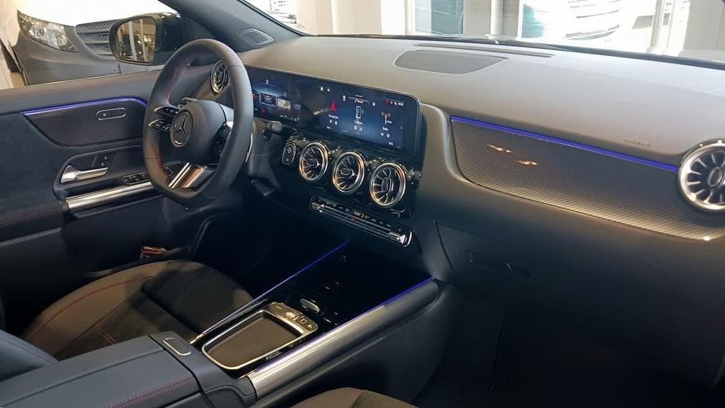 Foto 9 Mercedes GLA 200 AMG Advanced Plus 7G-DCT