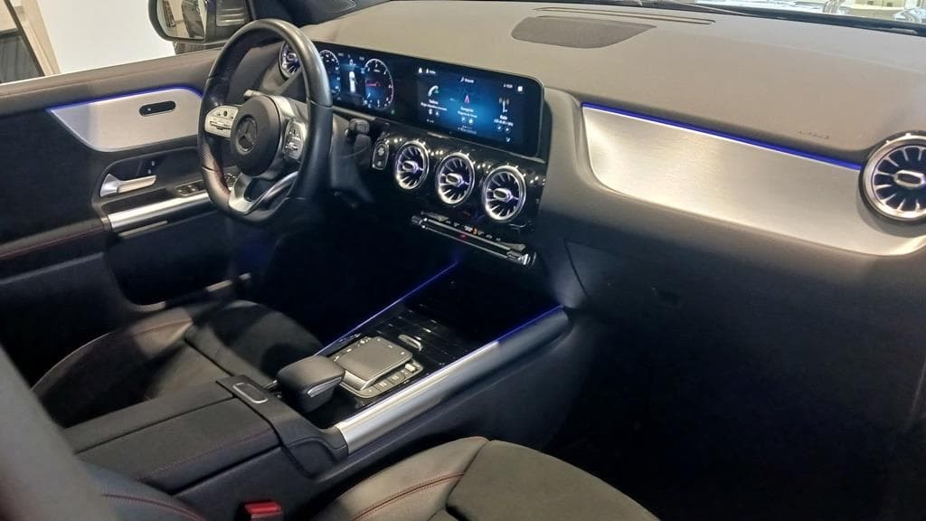 Foto 14 Mercedes GLA 200 d AMG 8G-DCT