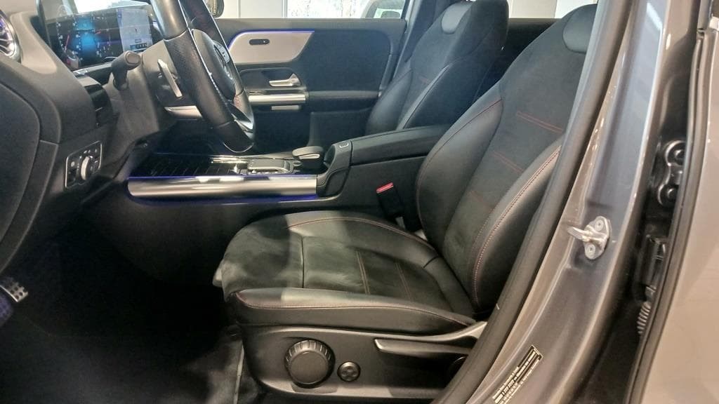 Foto 18 Mercedes GLA 200 d AMG 8G-DCT