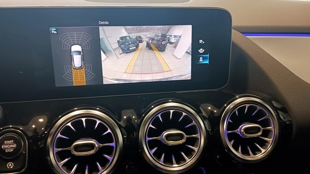 Foto 26 Mercedes GLA 200 d AMG 8G-DCT