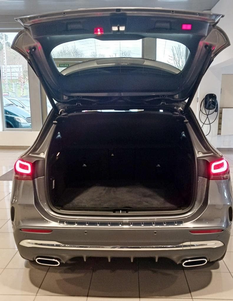 Foto 44 Mercedes GLA 200 d AMG 8G-DCT