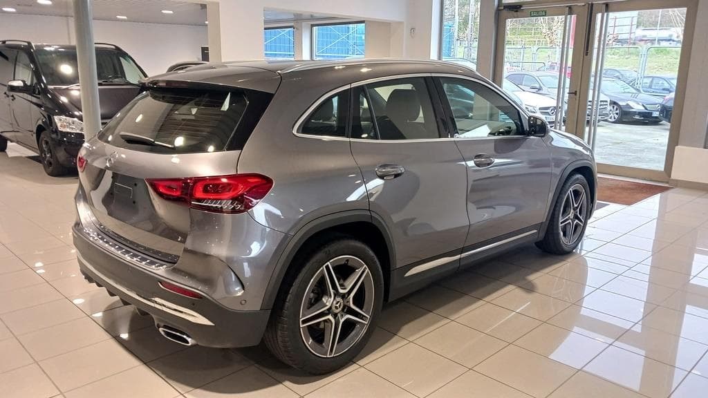 Foto 5 Mercedes GLA 200 d AMG 8G-DCT