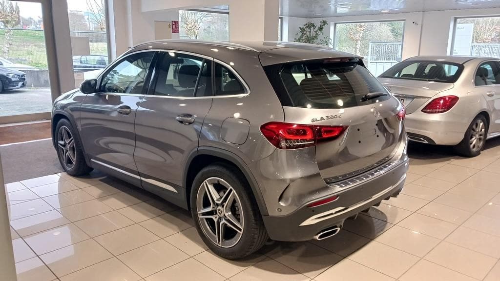 Foto 7 Mercedes GLA 200 d AMG 8G-DCT