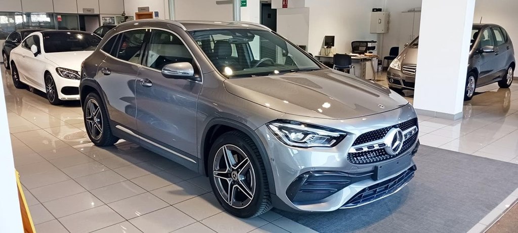 Foto 2 Mercedes GLA 200 d AMG 8G-DCT