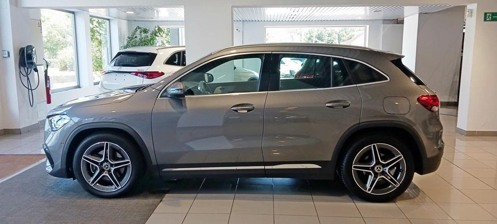 Foto 5 Mercedes GLA 200 d AMG 8G-DCT