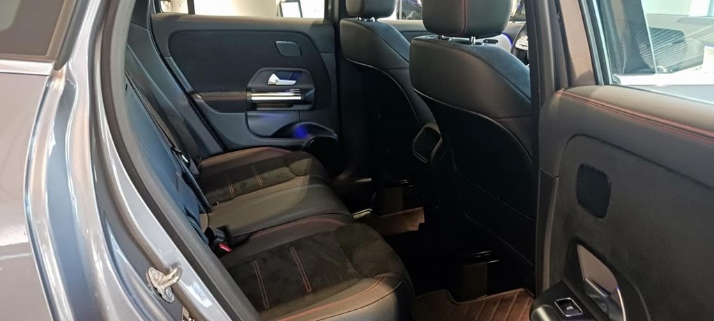 Foto 7 Mercedes GLA 200 d AMG 8G-DCT