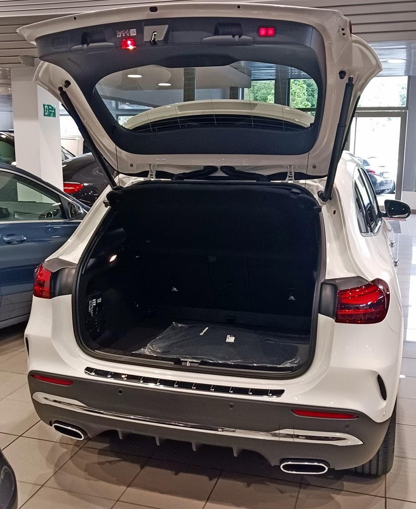 Foto 10 Mercedes GLA 200 d AMG Advanced Plus 8G-DCT