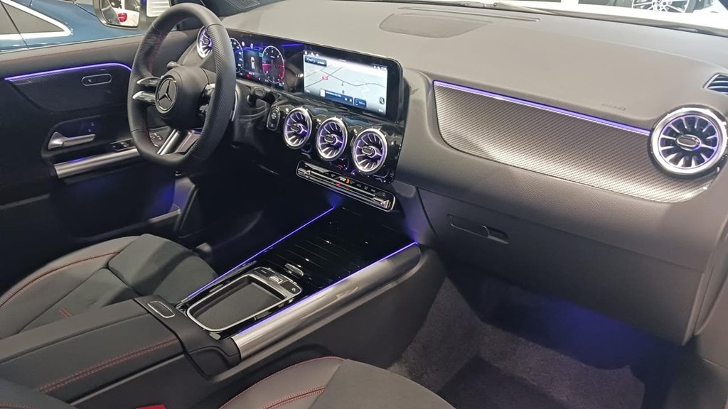 Foto 15 Mercedes GLA 200 d AMG Advanced Plus 8G-DCT