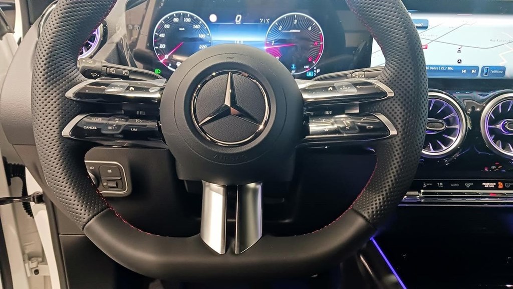 Foto 25 Mercedes GLA 200 d AMG Advanced Plus 8G-DCT
