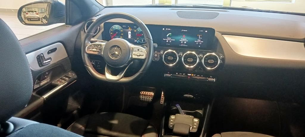 Foto 13 Mercedes GLA 200 d AMG Aut.