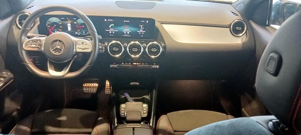 Foto 14 Mercedes GLA 200 d AMG Aut.