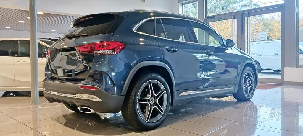 Foto 4 Mercedes GLA 200 d AMG Aut.