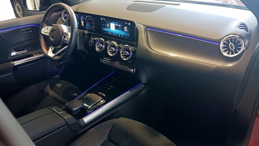 Foto 17 Mercedes GLA 200 d AMG Premium 8G-DCT