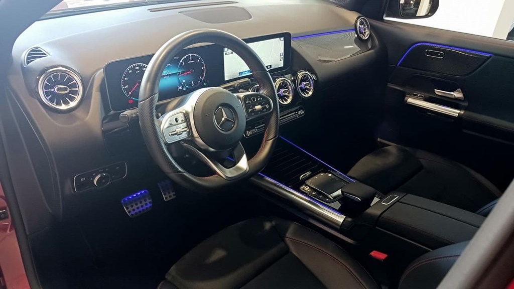 Foto 24 Mercedes GLA 200 d AMG Premium 8G-DCT