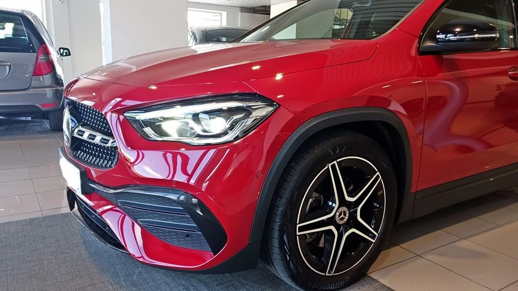 Foto 26 Mercedes GLA 200 d AMG Premium 8G-DCT