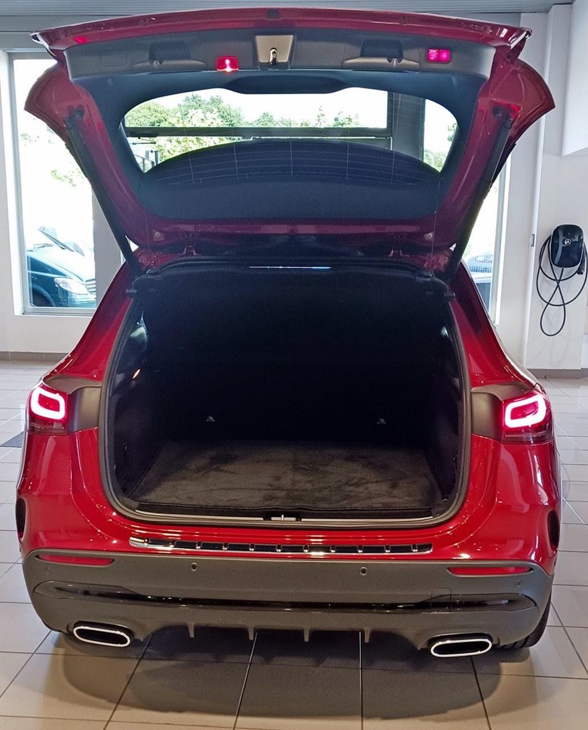 Foto 28 Mercedes GLA 200 d AMG Premium 8G-DCT