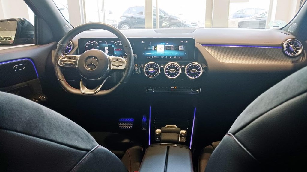 Foto 32 Mercedes GLA 200 d AMG Premium 8G-DCT