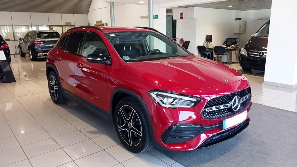 Foto 3 Mercedes GLA 200 d AMG Premium 8G-DCT