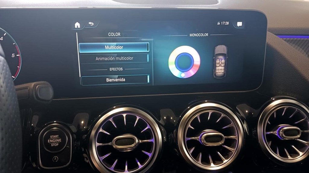 Foto 42 Mercedes GLA 200 d AMG Premium 8G-DCT