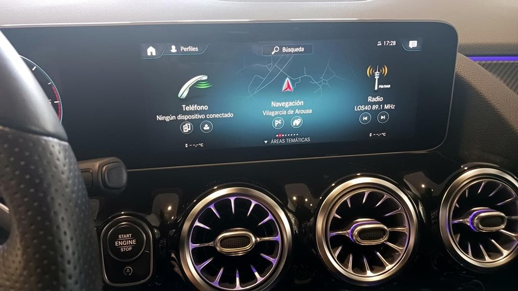 Foto 44 Mercedes GLA 200 d AMG Premium 8G-DCT