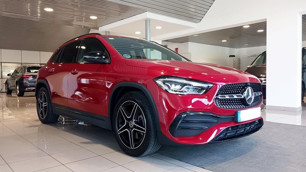 Foto 4 Mercedes GLA 200 d AMG Premium 8G-DCT