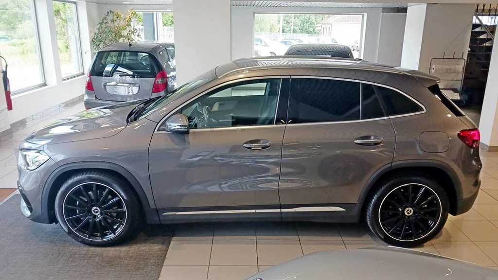 Foto 10 Mercedes GLA 200 d AMG Premium 8G-DCT