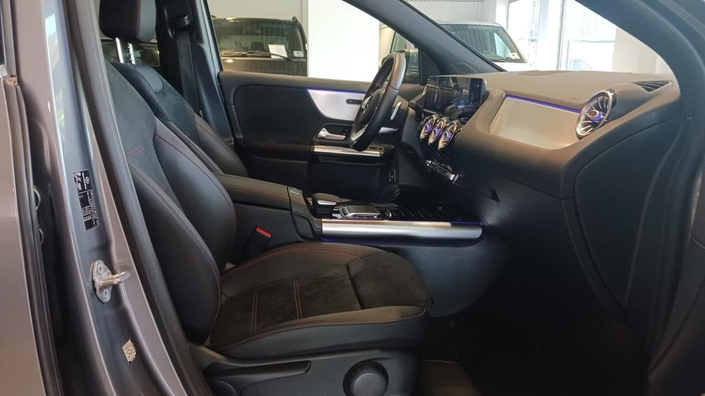 Foto 13 Mercedes GLA 200 d AMG Premium 8G-DCT