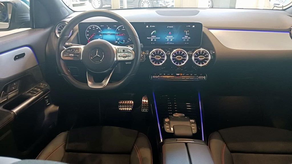 Foto 18 Mercedes GLA 200 d AMG Premium 8G-DCT