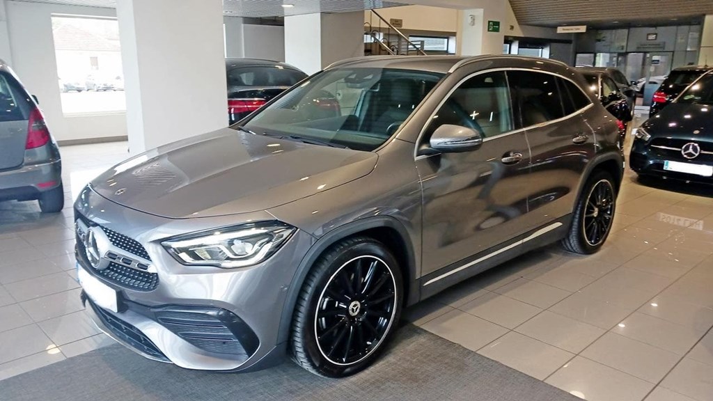 Foto 1 Mercedes GLA 200 d AMG Premium 8G-DCT