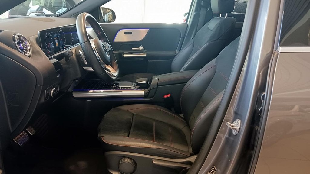 Foto 21 Mercedes GLA 200 d AMG Premium 8G-DCT