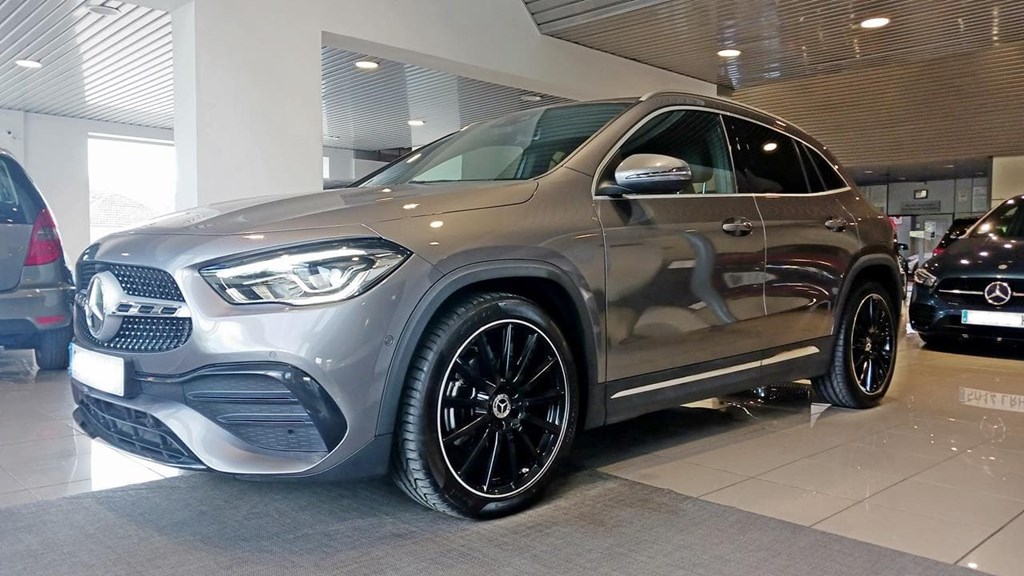 Foto 2 Mercedes GLA 200 d AMG Premium 8G-DCT