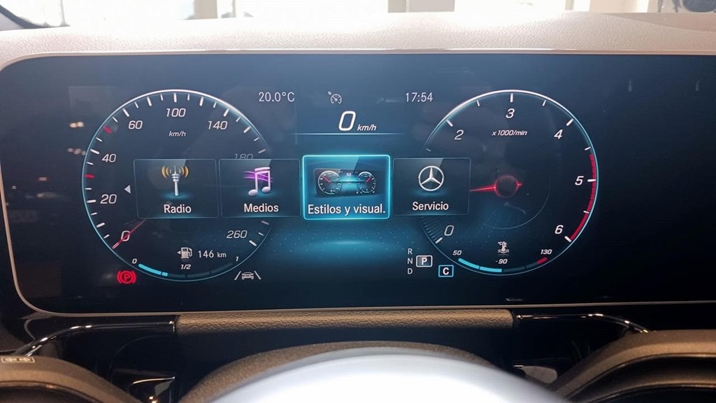 Foto 33 Mercedes GLA 200 d AMG Premium 8G-DCT