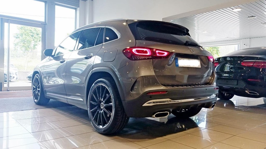 Foto 8 Mercedes GLA 200 d AMG Premium 8G-DCT